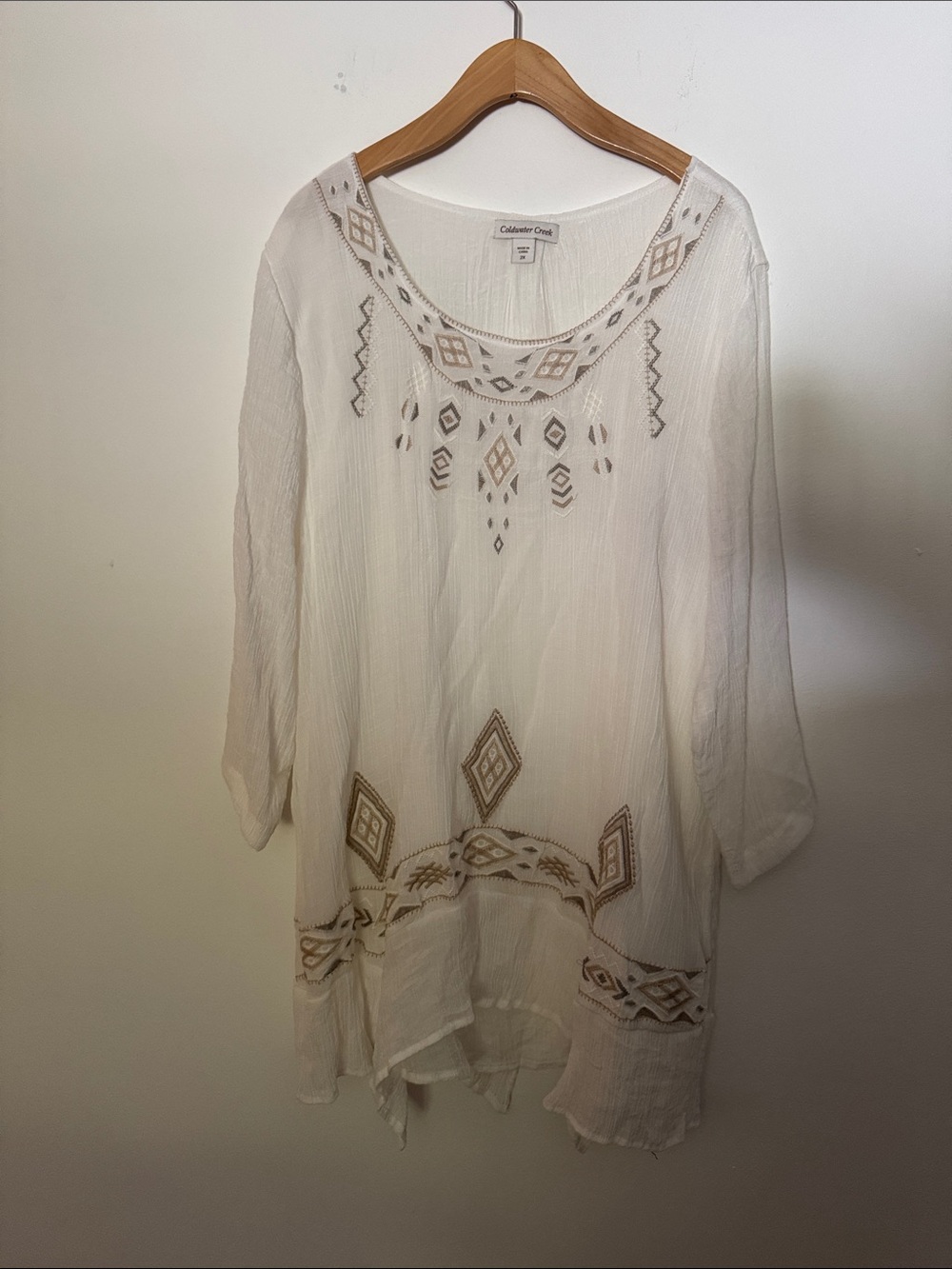 Coldwater Creek White Tunic with Beige Embroidery